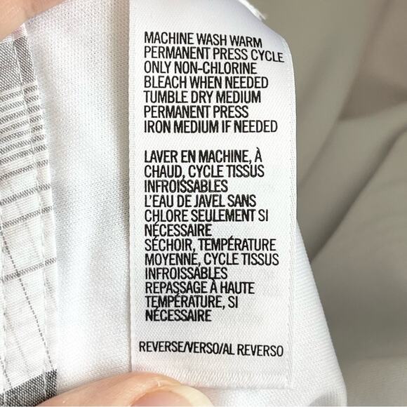 Izod Golf Skort Athletic Skirt Plaid Woman size 14 white gray - Picture 12 of 12